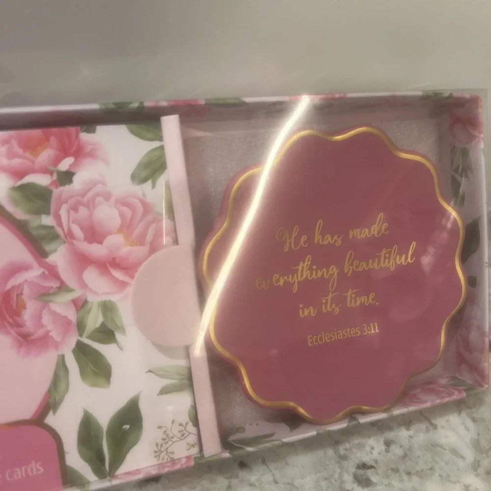 NEW-Crown Jewlz prayer card gift set with trinket dish